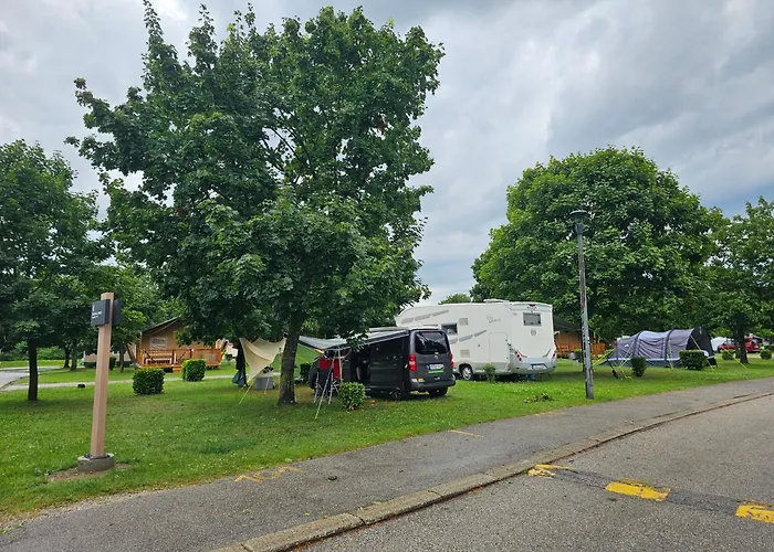 Zeleni Biser -terme Catez チャテジ・オプ・サヴィ